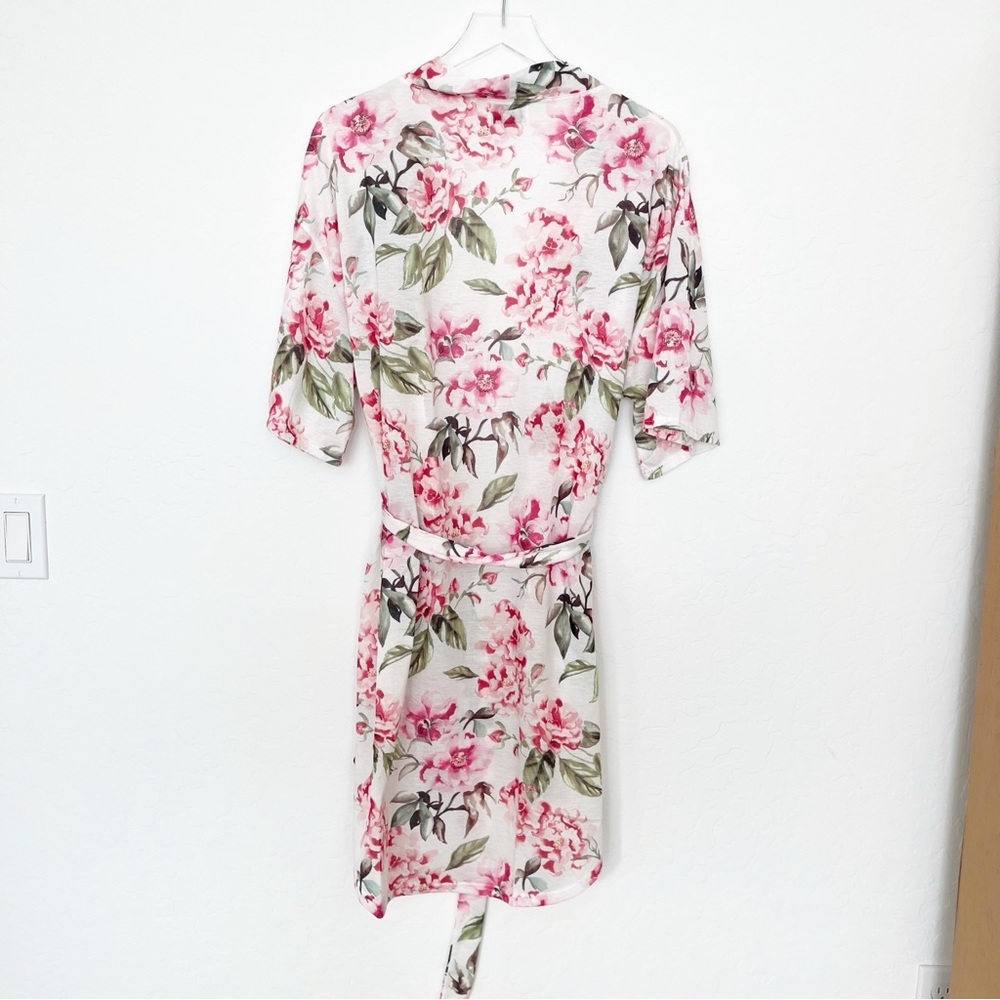 Show Me Your MuMu Robe Kimono White with Pink floral print One Size - Picture 8 of 11